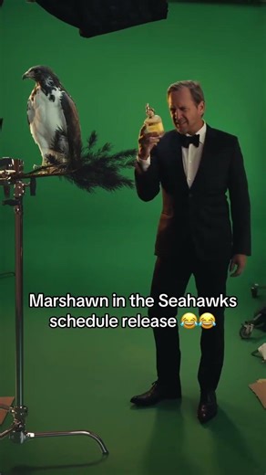 Marshawn 😂 (via @seahawks/TT)