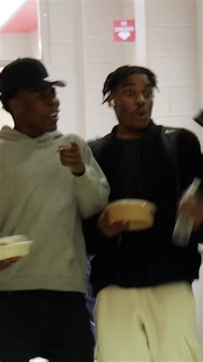 Jump Scare - Magic Trick 🤯😂 #pranks #magictrick | EvenOut