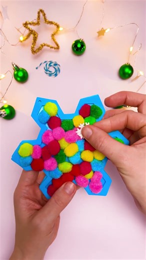 Transform Foam Paper into Adorable Holiday Cheer! 🎉✂️