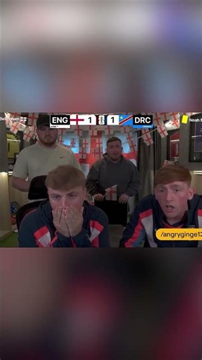 AngryGinge & Luke Littler's reaction is every England fan! (via angryginge13/twitch)