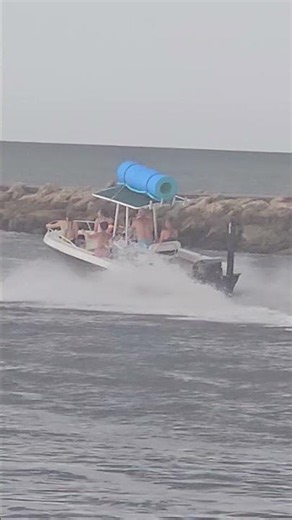 Venice Florida Jetty: FULL THROTTLE Boating Chaos! You Won't Believe This!