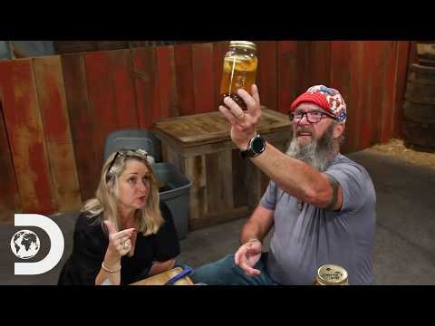 Married Moonshiners And Their "Rich Mahogany" Mountain Brandy | Moonshiners: Master Distiller