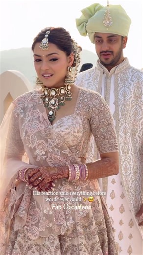 Groom gets Emotional on Seeing Bride's First Look | Wedding Look | Beautiful Bride | Love Marriage