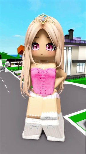 I turned into a giant and shocked everyone... 😳👀 #roblox #robloxshorts #shorts