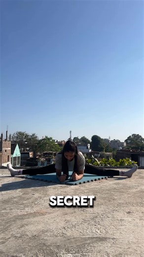 Roshni Rajput on Instagram: "improve your middle split exercise tutorial . . share & save for later . . . . . #spilt #stretching #stretchingexercises #flexibility #tutorial"