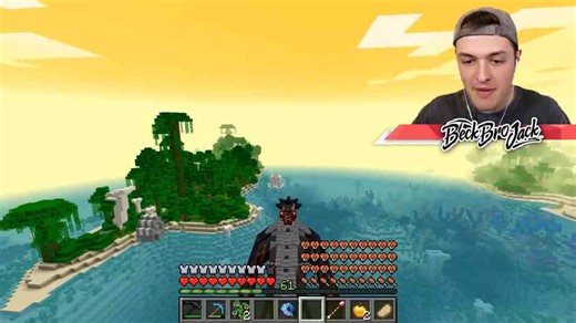 Exploring brand-new Minecraft dimensions for the first time