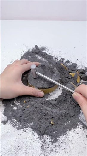 ASMR DIG A MYSTERY FUFUSQUISHY YSLLL KIT!!