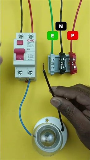 RCCB Live Test 🔥 | RCCB Working Proof | Earth Leakage Safety Test | Hindi #shorts #viral