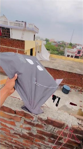 Padosi meri chatt se saari patang 🪁loot kar le gaya 😱🥺!!#shorts #kiteflying #viralshorts #kite