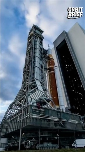 NASA & SpaceX Reveal STARSHIP Moon Lander Refueling Schedule!