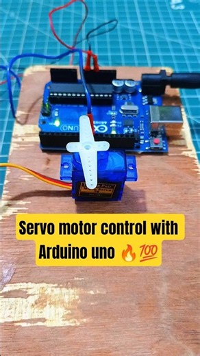 Servo motor control using Arduino uno | beginner tutorial! #servomotor #arduino #diyprojects #shorts