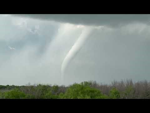 Large Ropey Cloud Spotted as Severe Storms Move Through North Texas