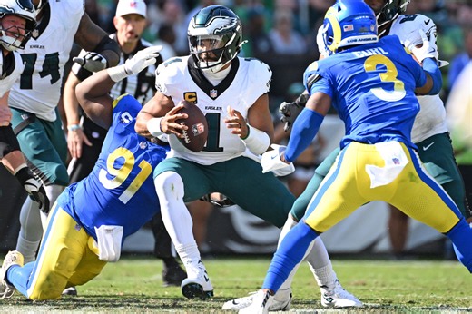 What is NFL TV schedule of games today? Who plays Sunday Night Football tonight?