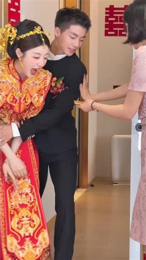 Beautiful Chinese Bridal Dress 😍 | Traditional Wedding Look Goes Viral #wedding #love #shorts