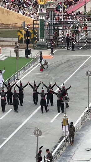 Pakistan & India WAR at Wagah Border 💪🏻🚀