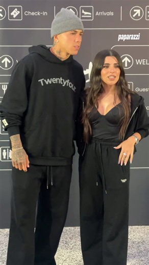 ❤️Valu Cervantes y Enzo Fernández presentaron Twenty four, su marca de ropa familiar.