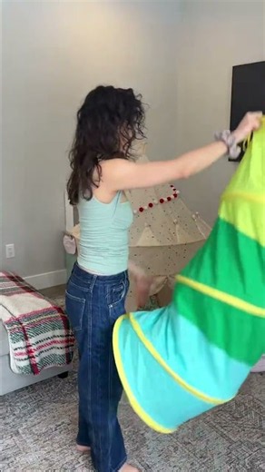 I knew I had to try this PlayKit’s suggested activity!🤩💗 The Realist PlayKit toddler toys op