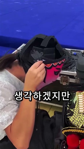 눈 깜짝할 사이 얼굴이 바뀌는 중국 전통 기술 😱🎭