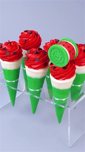 Easy DIY Watermelon Oreo Watermelon Cake Cones 🍉🍦 #tasty #shorts #yummy #diy