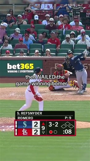 What a call by Refsnyder 🔥