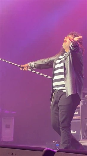 Come on Feel the Noize by Quiet Riot, Grove of Anaheim 10/17/26 #quietriot #livemusic #concert