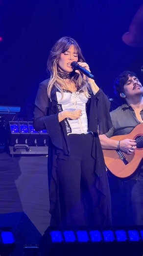 kany garcia - confieso 5/7 #sorcia #kanygarcia #sorciaconciertos #sorcianews
