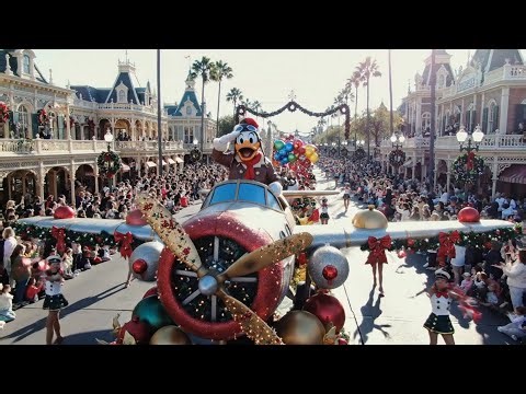 Fantasy Christmas Parade at Disneyland California 2025 | FULL 4K POV | Most Magical Holiday Parade