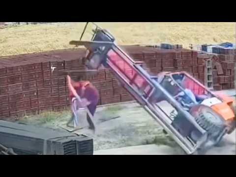 These Work Accidents Are Too Hard to Watch 💀