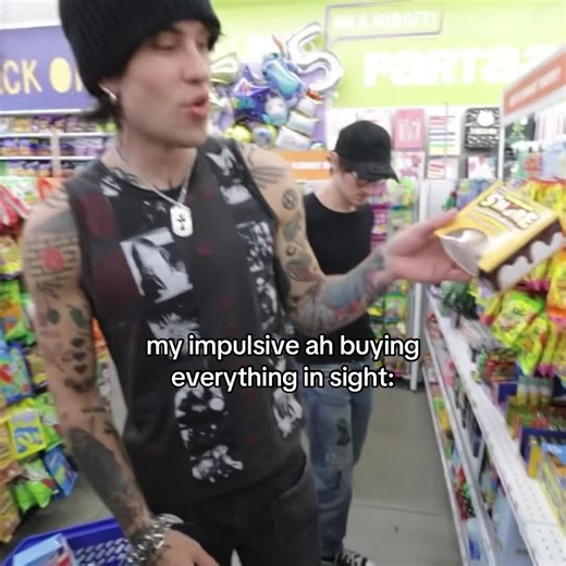just can’t help it 😪 #jakewebber #johnnieguilbert #foryoupage #clips #trending @Jake Webber