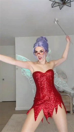 this costume without context is hilarious: