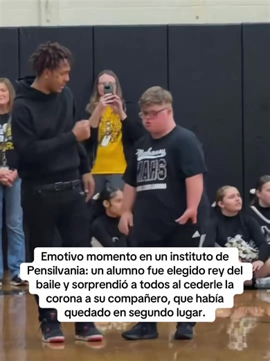 🥲🥲🥲 | students surprise teacher