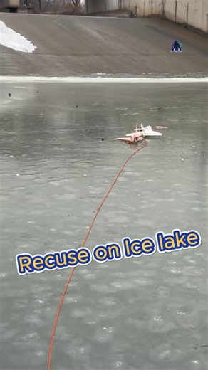 Crashed rc plane rescue on ice lake #rccrash #rcplane #hobby #rc #rcaircraft #rcaircraft