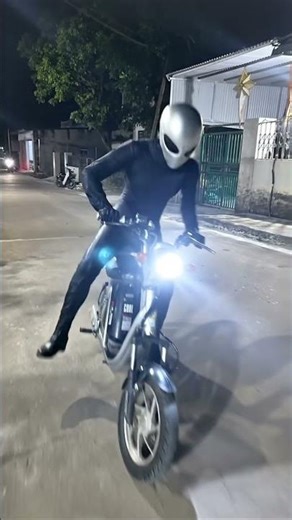 Alien Obsessed with Speed – Epic Racing Scenes! 😱🚀#shorts