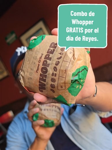 COMBO DE WHOPPER GRATIS EN @Burger King Guatemala hoy martes 06 de enero para celebrar el día de Reyes. Vos comprás un combo agrandado de Whopper y Burger King te regala el segundo combo Whopper agrandado! Válido en todo el país #diadereyes #burgerking #ofertas #promociondeldia #guatemala