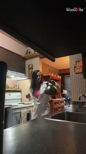 Mom Reaction: Epic Jump Scare Prank by Daughter || WooGlobe