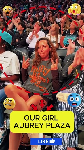 Aubrey Plaza Shows Up at a New York Liberty Game! 🤩🏀 #shorts