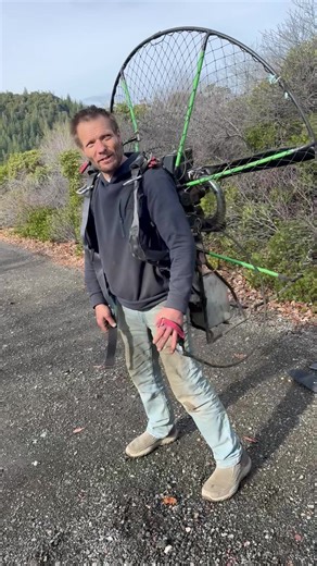 Paragliding off Mount Shasta | paragliding video