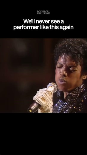 Michael Jackson Moonwalk & Other Signature MJ Dance Moves