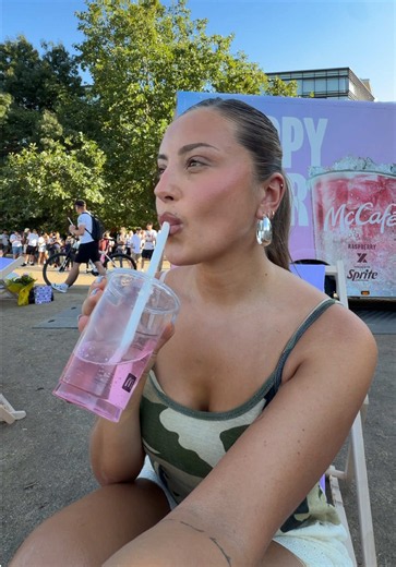AD The heat in London has been insane so I checked out the @McDonald’s UK Zero pop up!! You can get the buy one get one free Happy Hour deal exclusively on the McDonald's app this Thursday ONLY