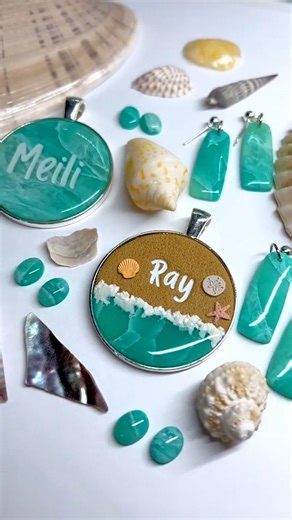 I can't believe how much detail @theaussiebrosco puts into these tags! | BuzzFeed Video