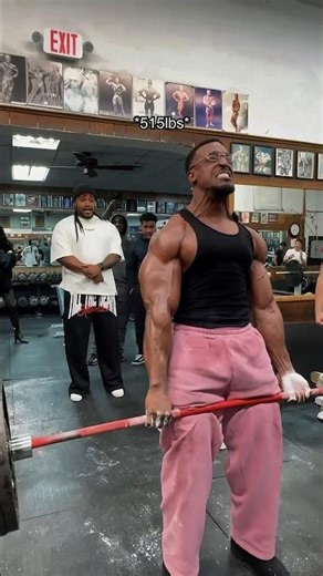 ASHTON HALL AT DIAMOND GYM #shorts