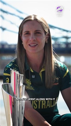 Sophie Molineux credits Ellyse Perry for her iconic Shane Warne moment 🤩