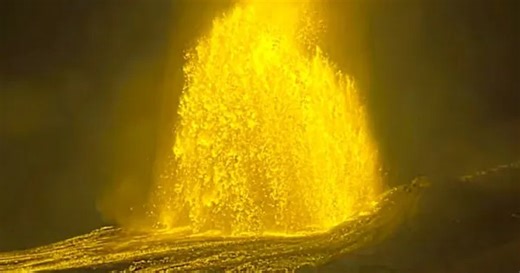 Hawaii's Kilauea volcano shoots lava 1,000 feet into the air