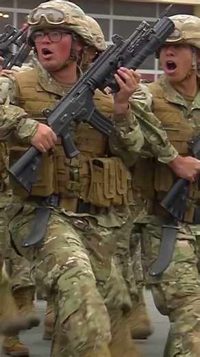 Ejército de Chile en desfile por las Glorias Navales