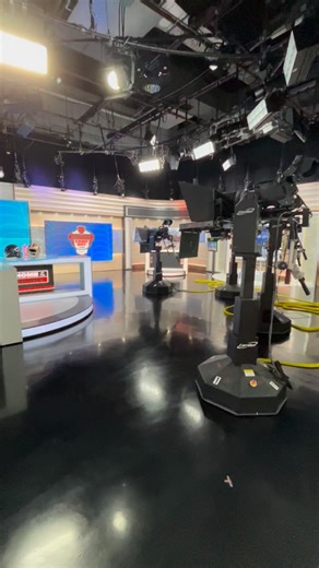 Join us for #Bears GameDay live NOW on @fox32chicago, getting you ready for #bears-#niners! | Fox 32 Chicago