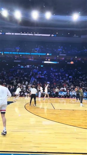 UConn warming up ahead of their matchup vs. UCLA