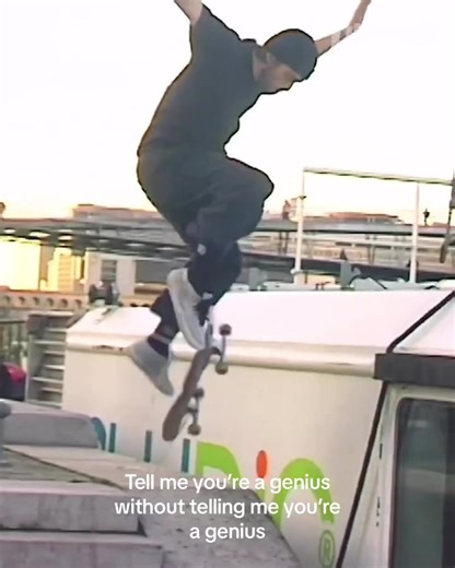 Genius Skateboarding Moves by Cesar Dubroca