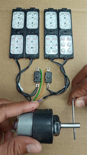 I Powered 4 LEDs Using a Gear Generator Motor | #DIY #project #ScienceProject