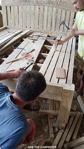 Reynaldo Mercado on Instagram: "Bed Making with Solid Wood Woodworking Project I Queen Bed Making Step by Step I Akie The Carpenter"
