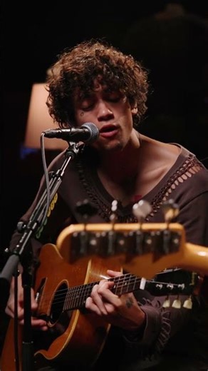 dominic fike performs 'epilogue' for like a version